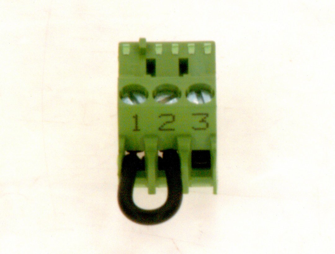 BOSCH Ersatzteil TTNR: 63035005 Anschlussklemme 3-pol 1B2 gelbgruen