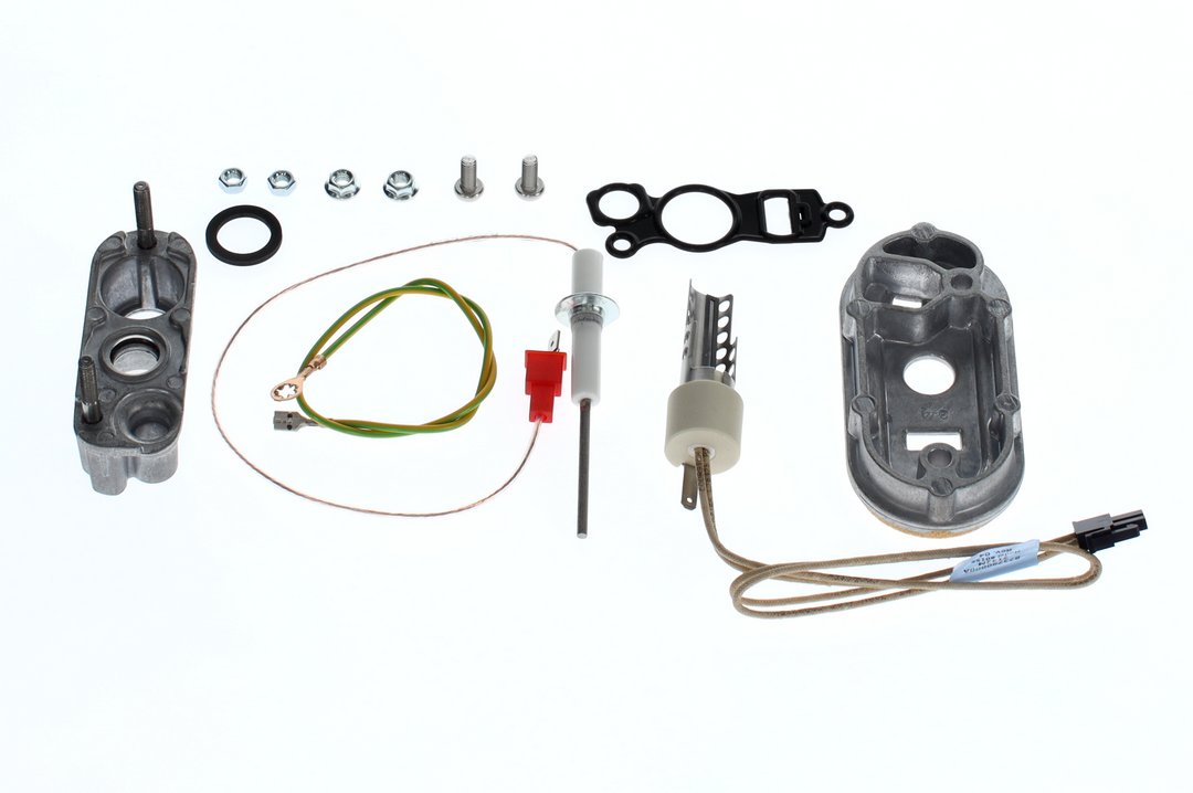 BOSCH Ersatzteil TTNR: 7736700318 Gluehzuender/Elektrode Set kpl. 15-45kW BOSCH Ersatzteil TTNR: 7736700318 Gluehzuender/Elektrode Set kpl. 15-45kW