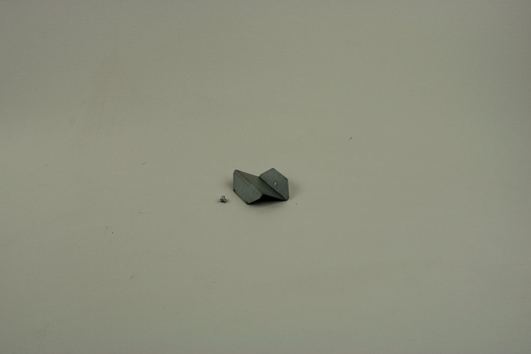 BOSCH Ersatzteil TTNR: 8738901765 Haltewinkel BOSCH Ersatzteil TTNR: 8738901765 Haltewinkel